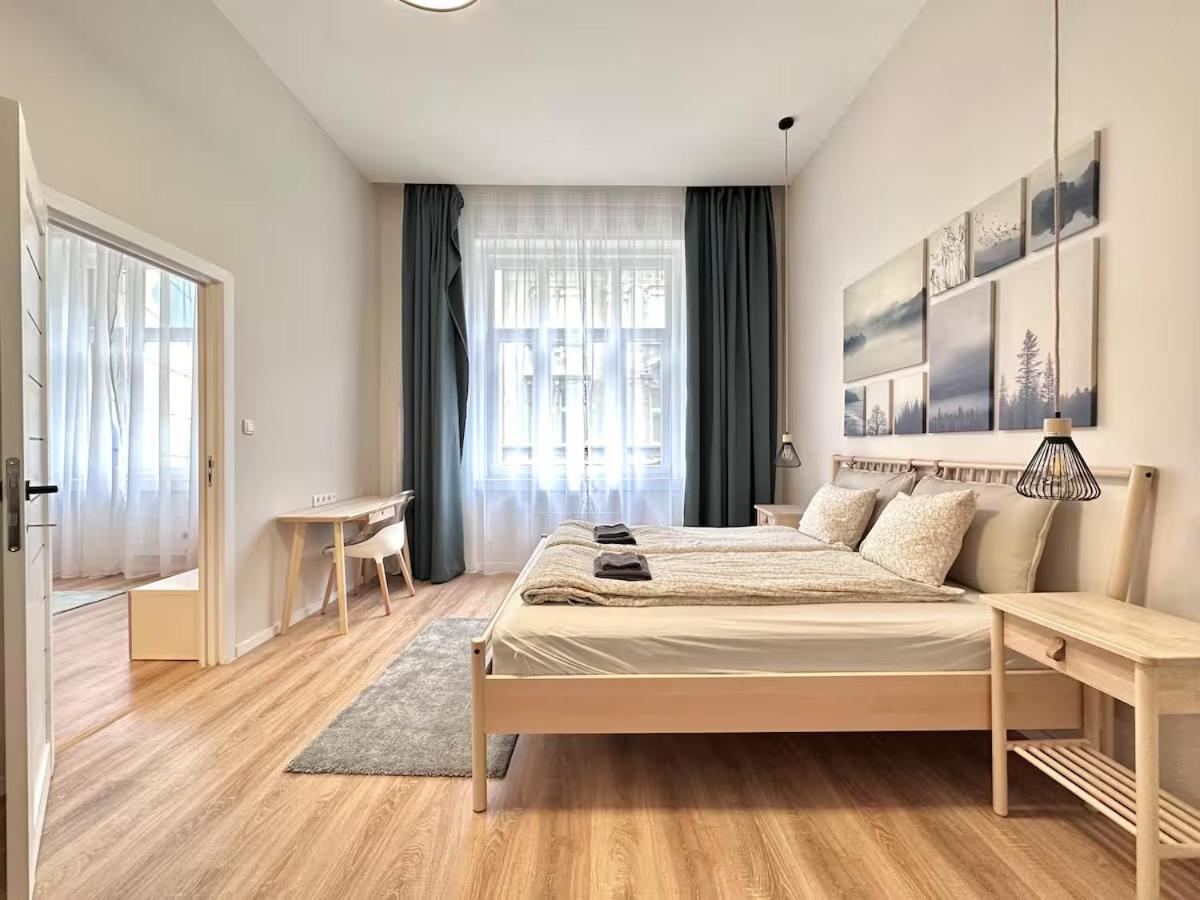 Center Bohemian Design With 6ppl Ac Wifi Apartment Budapest